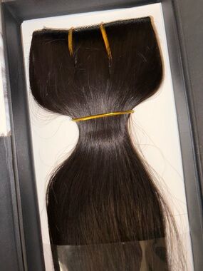 Daría brown Halo Extensions